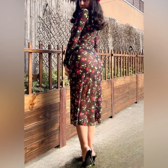 Betsy Rose Sleeve Maxi Corset Dress Lingerie size medium - Picture 7 of 8